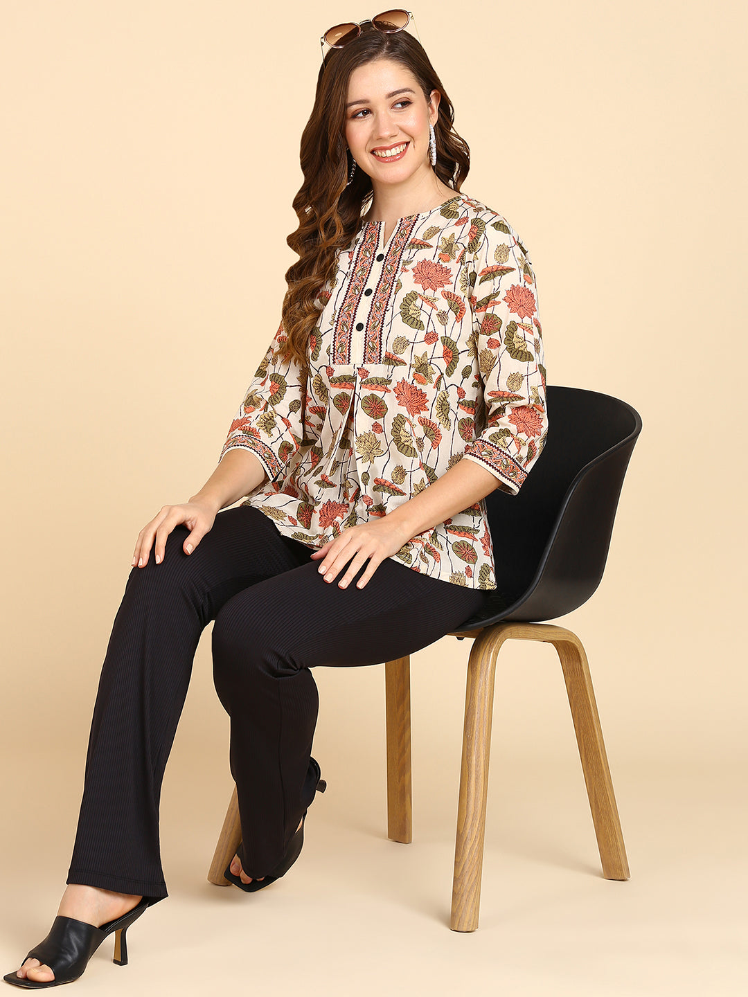 Floral Printed Cream Top With Front Border Deatails
