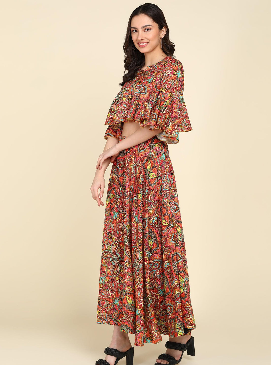 Mutlicolor Printed Skirt With Bell Sleeve Crop top - Znxclothing