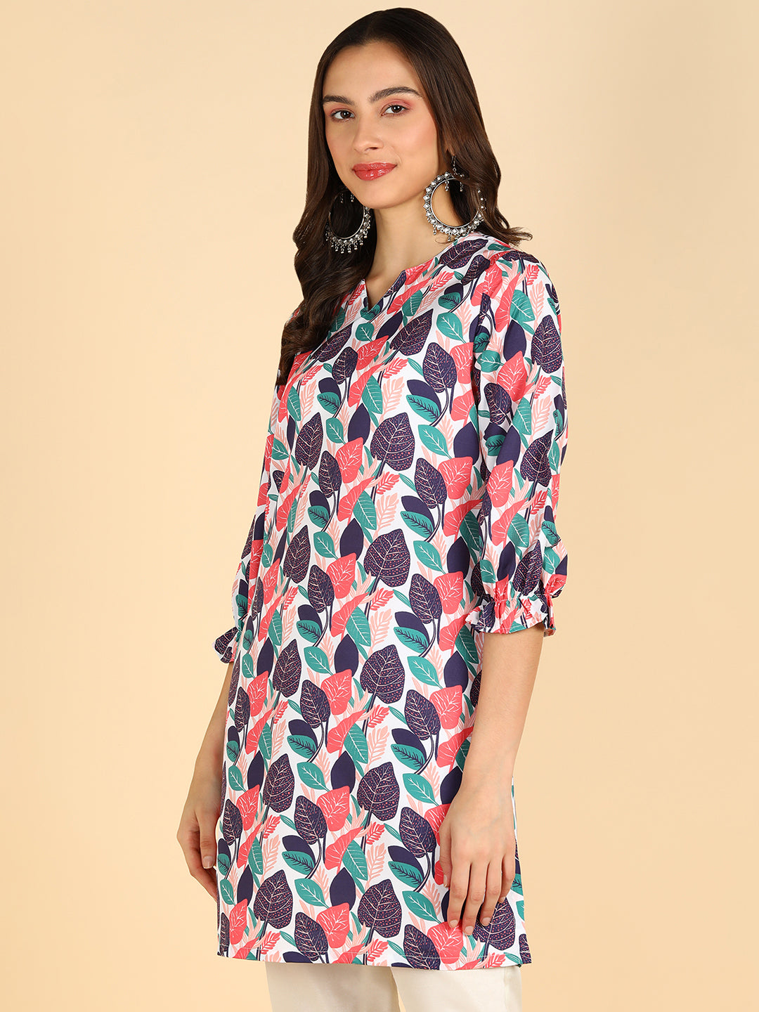 Blue Floral Printed White Straight Kurti