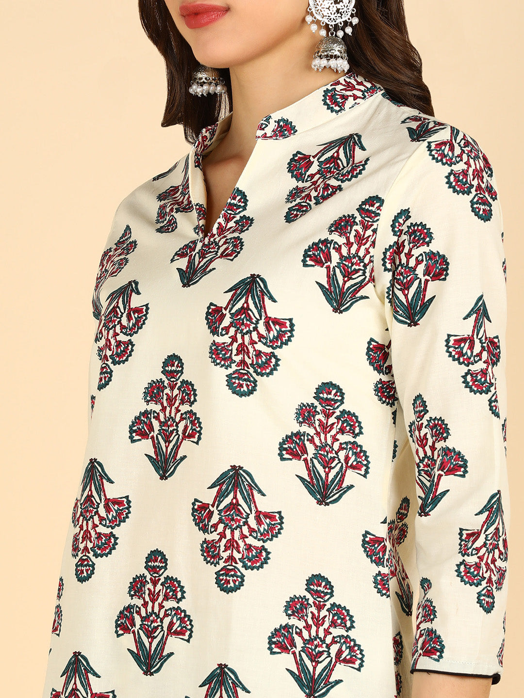 Women Off White Floral Printed Pure Cotton Kurta Set