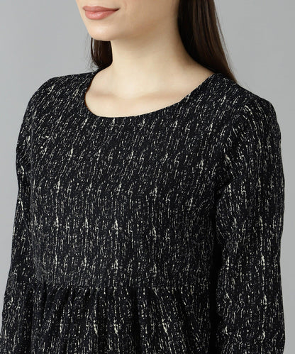Znx Women Leaf Border Printed Black Top - Znxclothing