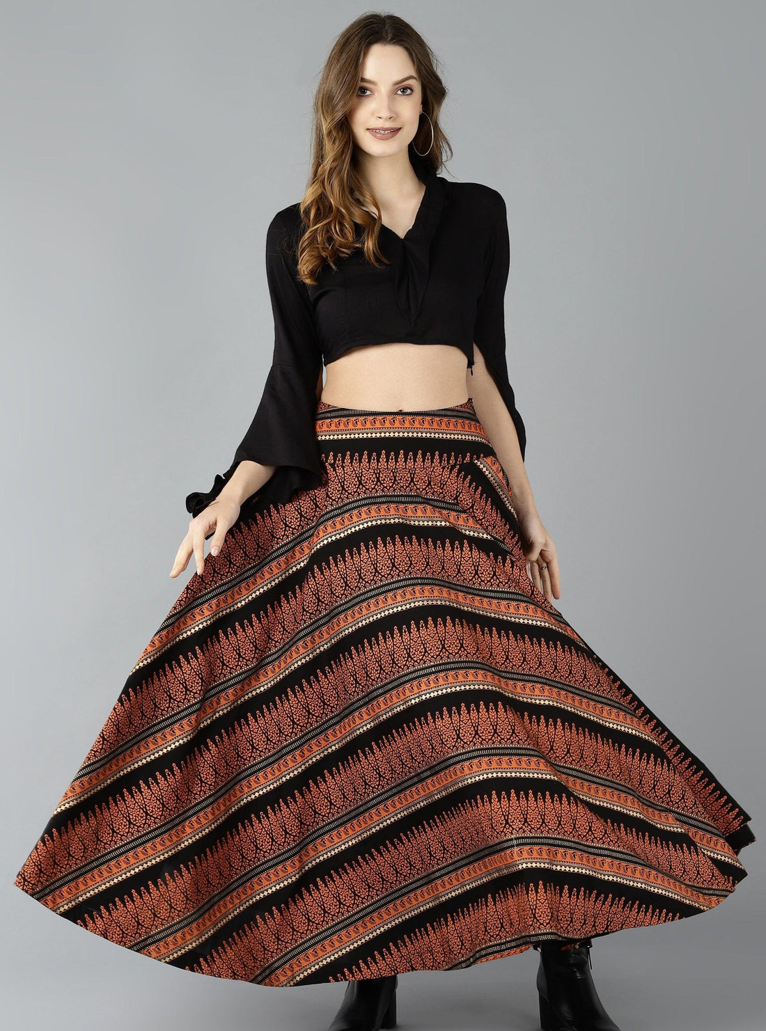 Znx Women Black Floral Printed Flared Crop top with skirt - Znxclothing
