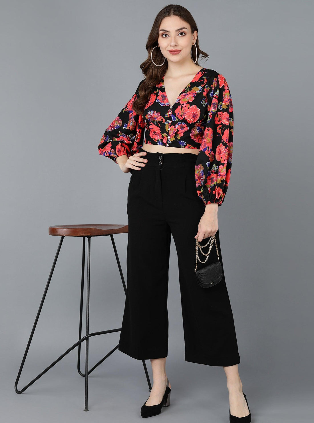 Red Floral Printed Black Crop Top - Znxclothing